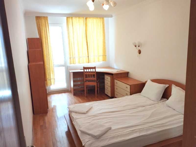 Дава се под наем Двустаен апартамент в Бургас, Лазур - 60 кв.м за 408 € - Снимка #2