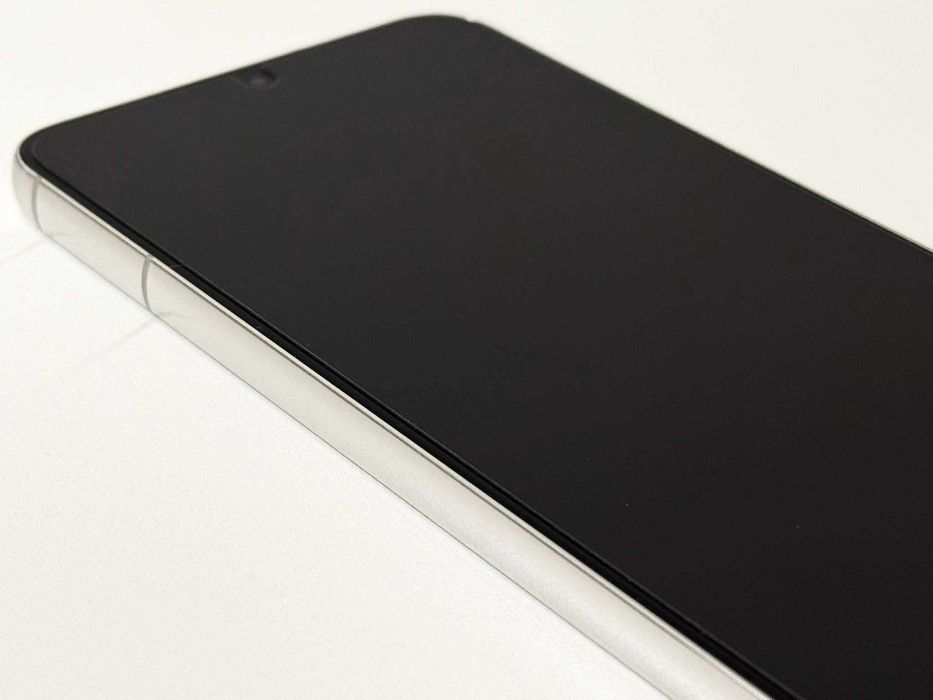 Бартер! Като НОВ! Galaxy S22 Plus Phantom White (Бял)