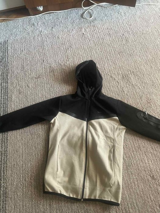 Nike tech черен 156см