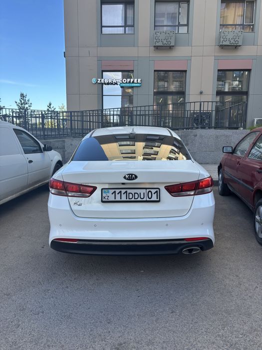 Kia k5.