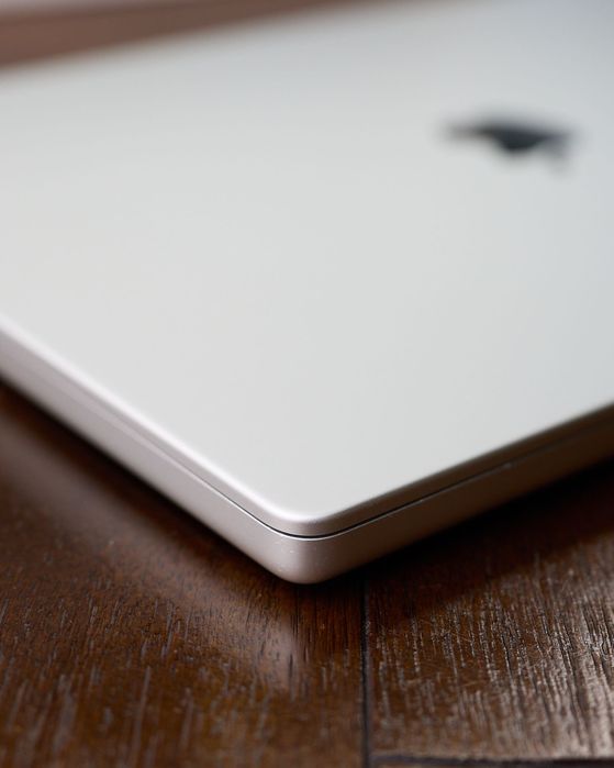 Macbook PRO 16'' M1, 16GB RAM, 1TB SSD