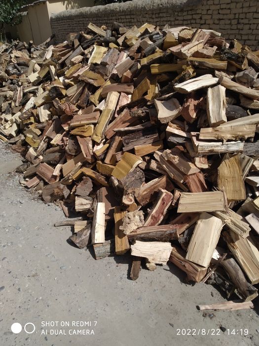 Тандир, печка хамда у́чок учун курук у́тинлар исталган микдорда