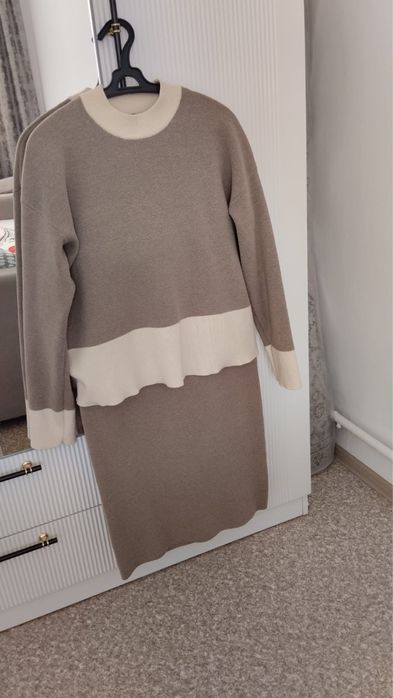 Продам жен платья и двойку