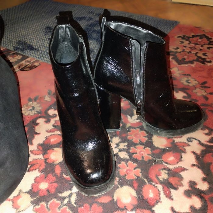 Продам обувь 37-38 размер