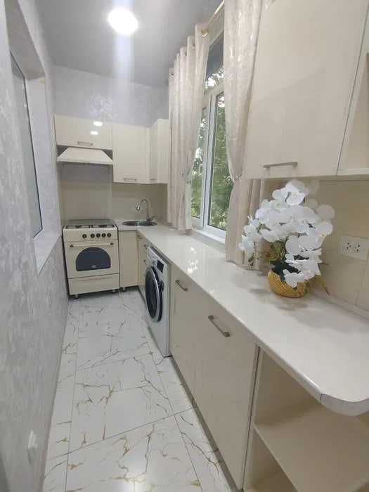 Продаётся 2в3-комнатная квартира с новым евроремонтом на Юнусабад-13