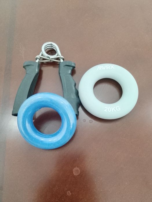3 эспандера для кистей рук