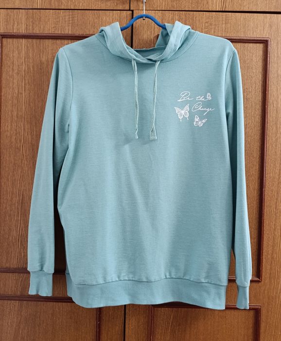 Худи, блузки в отличном состоянии