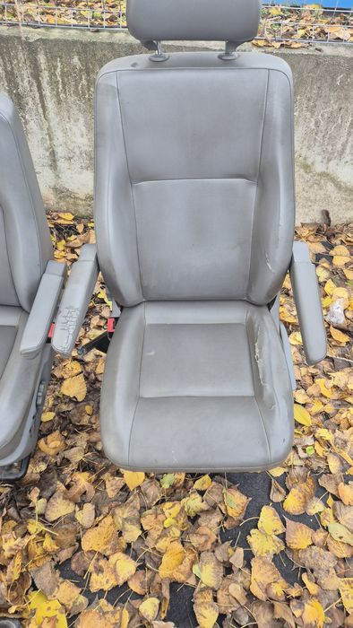 Оригинални Предни и Задни Седалки за VW Транспортер Т5 2003- 2008г