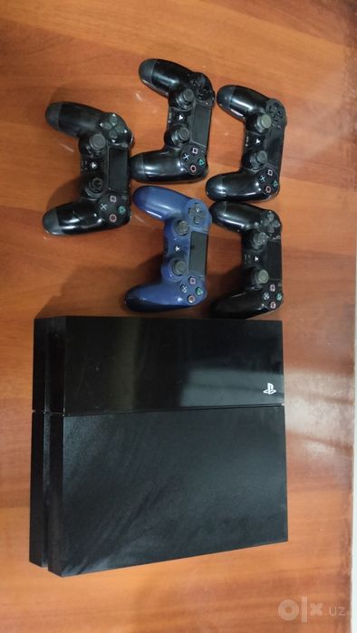 Play station 4 pro 1 terabayt 5 ta pult bor