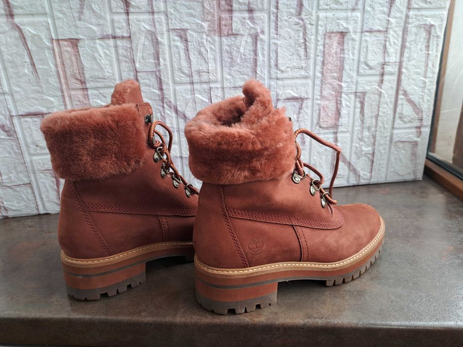 дамски зимни обувки,боти,кубинки,ном37,5,Timberland