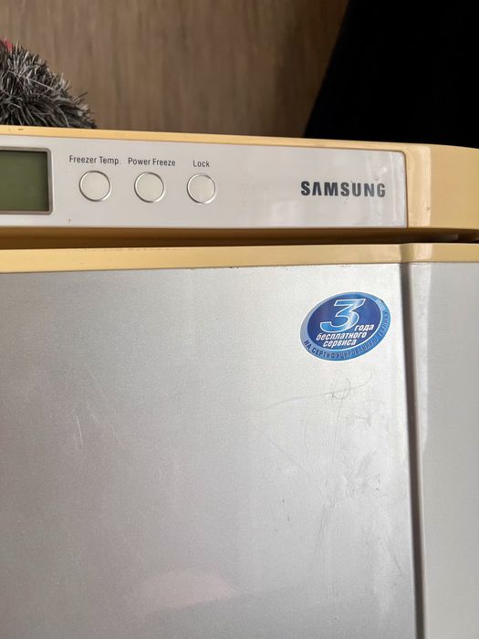 Холодильник SAMSUNG