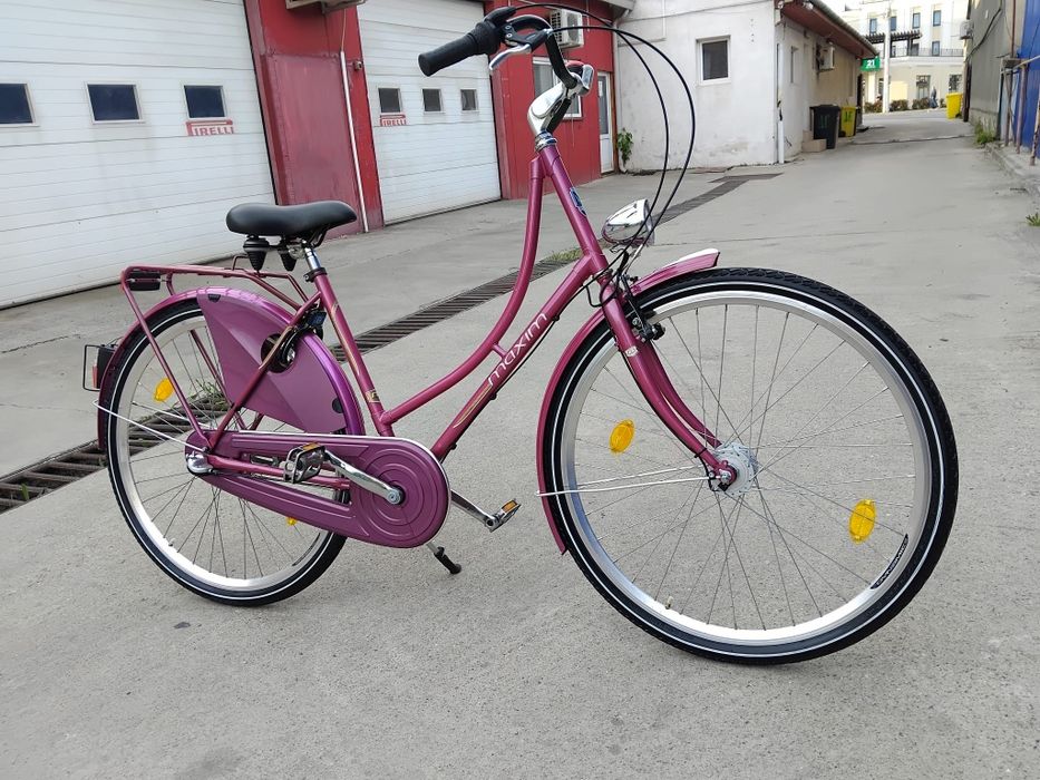 Vând bicicleta pentru damă