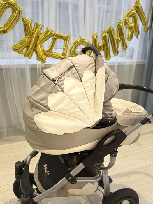 Продаю коляску за 10000