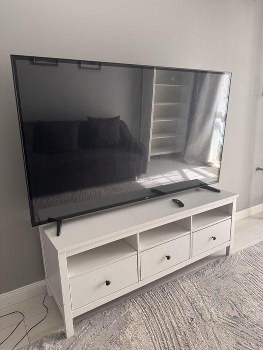 Smart телевизор Samsung 180 диагональ