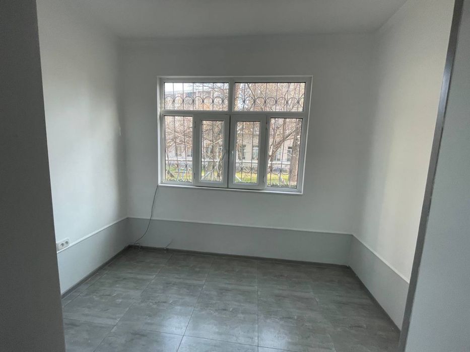 Первая линия. Шота Руставели. 69 м² + подвал