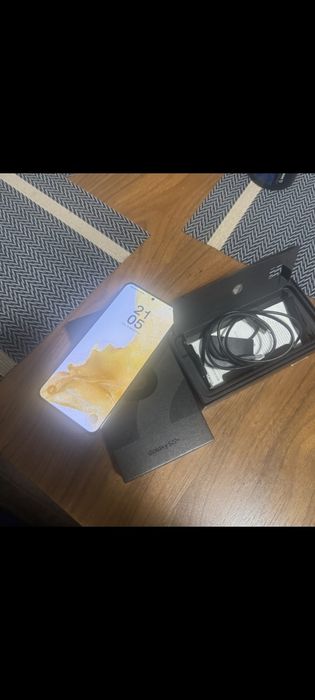 Samsung S21 plus ,S21 de 256 /8 toate noi.