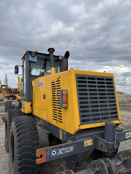 Автогрейдер китаец XCMG