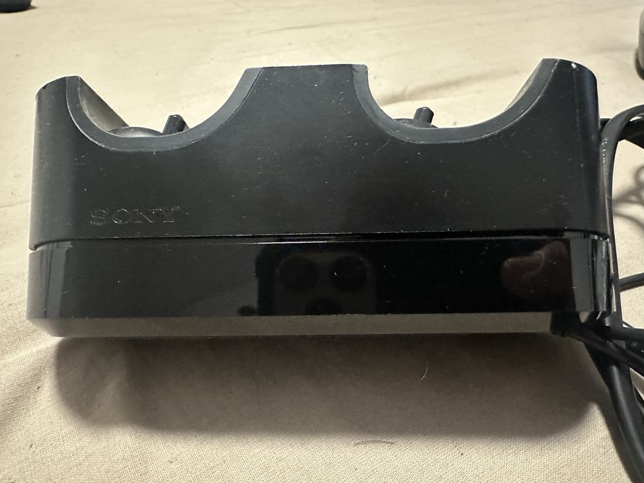 Controller PS4 Dualshock 4 cu statie de incarcare Sony