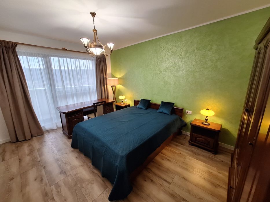 Închiriez apartament două camere