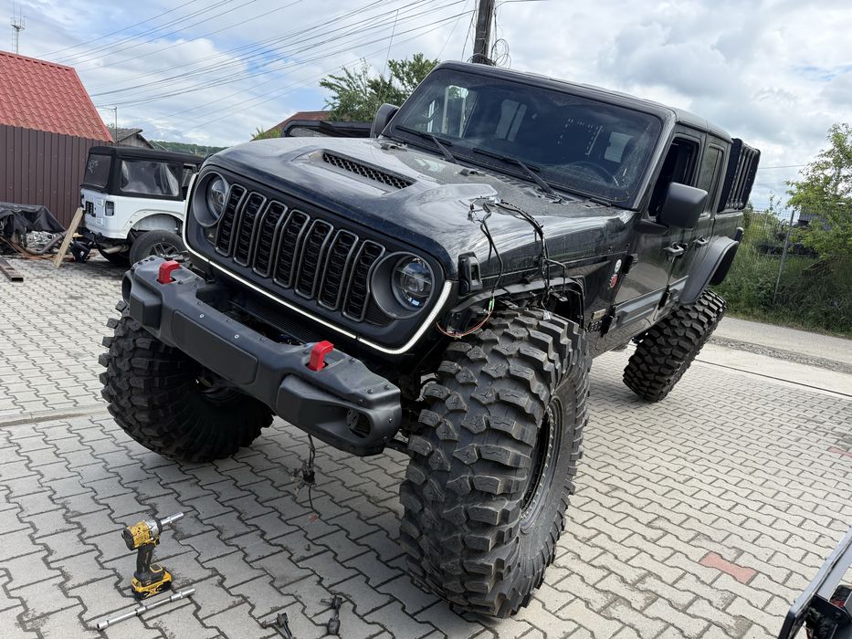 JEEP Gladiator 2021 — imagine 4