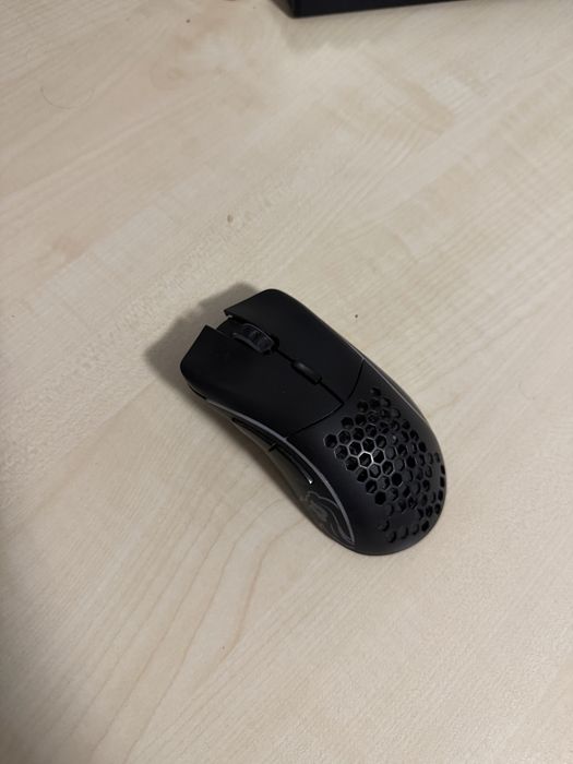 Mouse gaming Glorious model d wireless