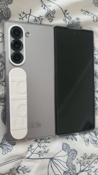 Samsung Galaxy Z Fold 6