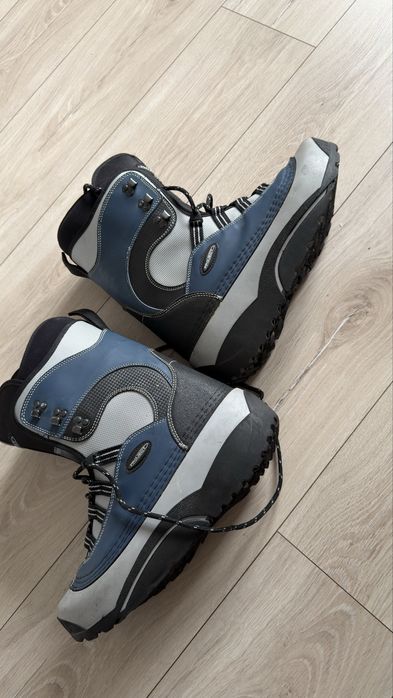 Boots Snowboard nr 44-45