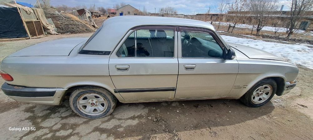 УАЗ 31105 yurib turibdi