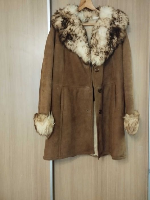 Кожух от естествена кожа , много малко  използван