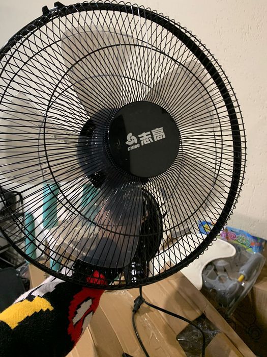 Вентилятор настенный