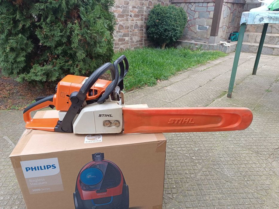 Бензинова резачка Щил 021