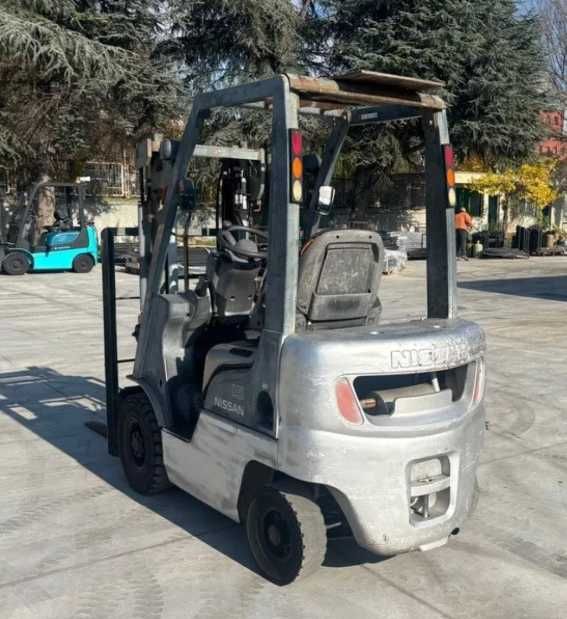 Motostivuitor 1.5 tone stivuitor benzina rate leasing