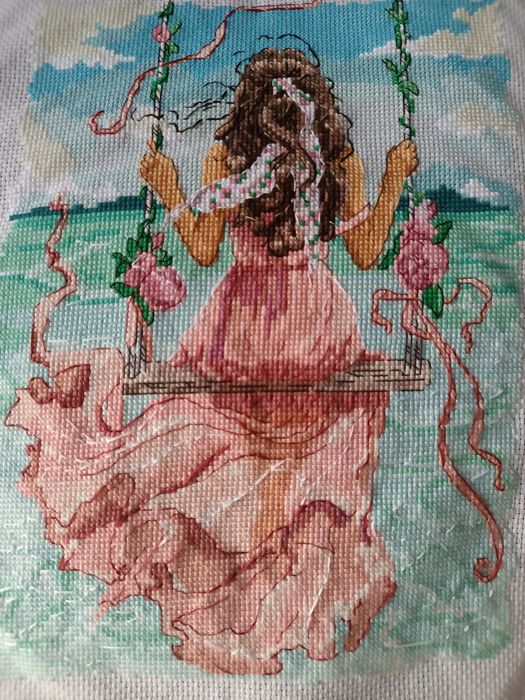 Продавам гоблен Момиче с маска