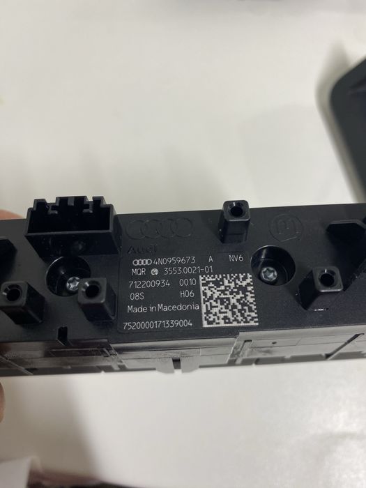 Bloc comenzi park assistradar  PDCAudi A6 C8 A7 A8Q7 Q8 cod: 4N0959673