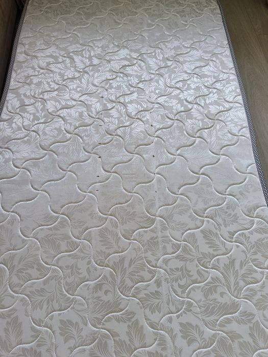 Продам матрас размер 90х200