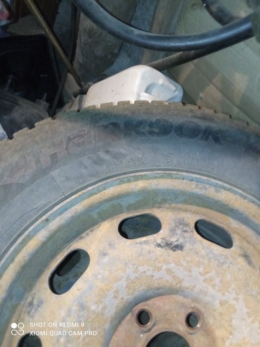 Зимни гуми с  железни джанти 5х100, 195\65\15  на 57.1мм.