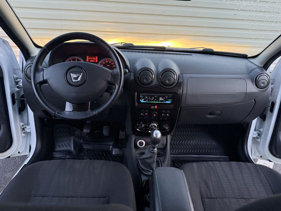 Dacia duster 1.5 DCI Dacia /4x4/Diesel /Import Germania