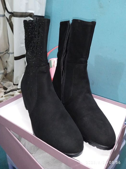 Полусапоги замшевые 39