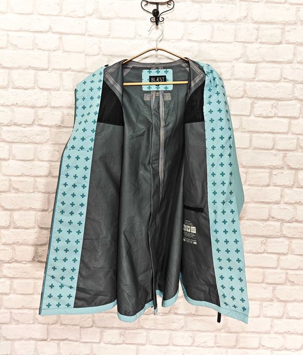 Blaest Tec Оригинално дамско водоустойчиво дамско яке размер М