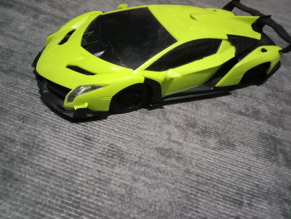 Продам срочно  игрушки, машинки мне не нужно