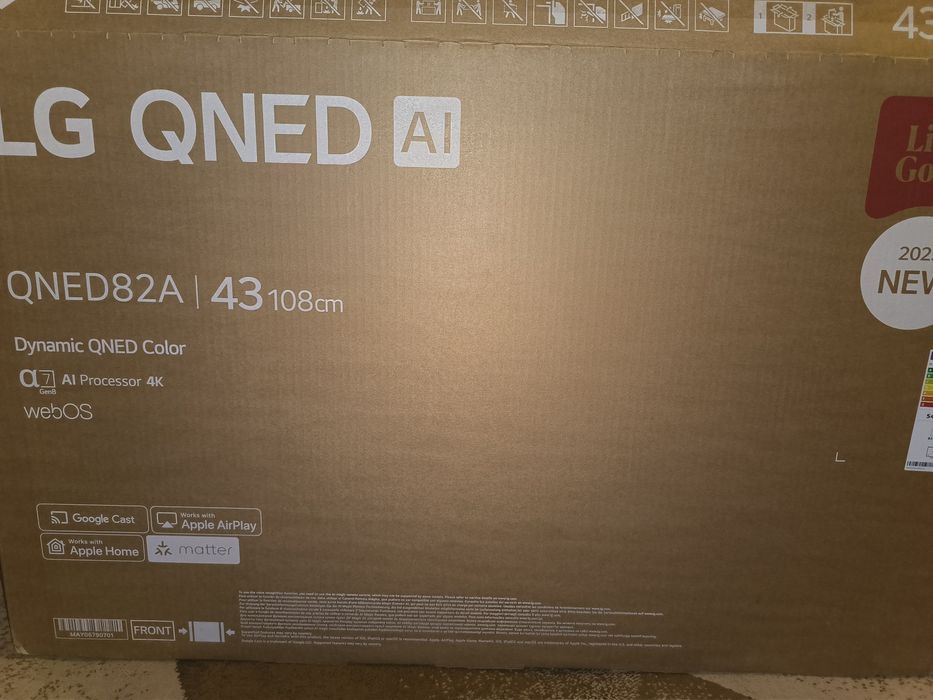 Televizor LG QNED82A