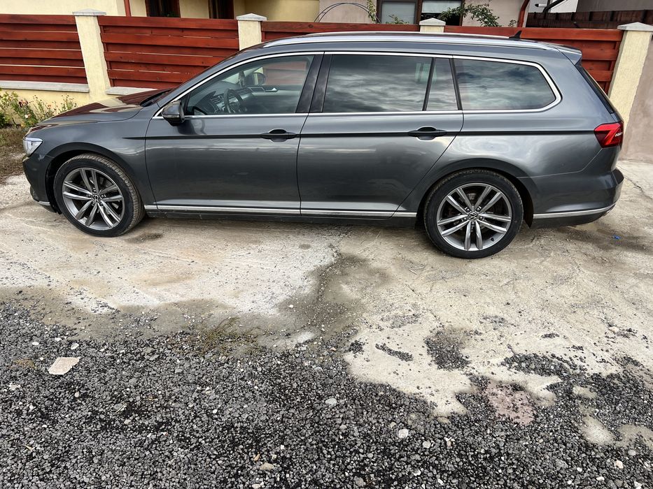 Vand passat B8, motor 2 litri diesel, 150 cai automată.
