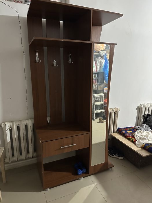 Прихожеи шкаф сатылады