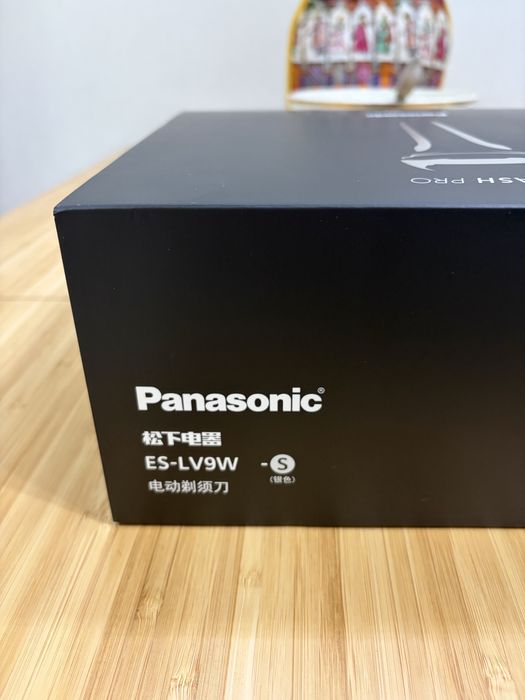 Panasonic ES-LV9W (Япония) электробритва с самоочисткой. Новая