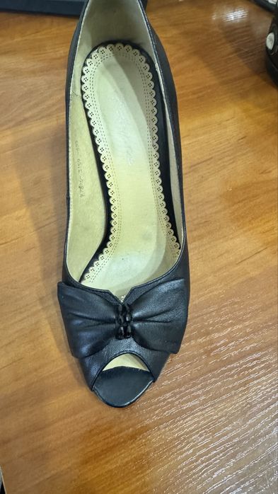 Продам Туфли    женские