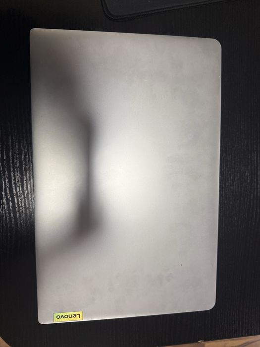 Lenovo notebook sotiladi
