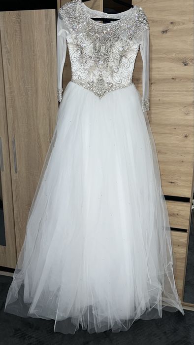 Vand rochie de mireasa