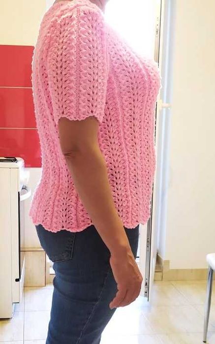 Bluza NOUA ajurata cu maneca scurta