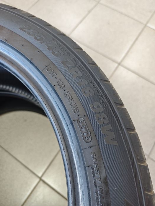 Kumho 235/45 R18
