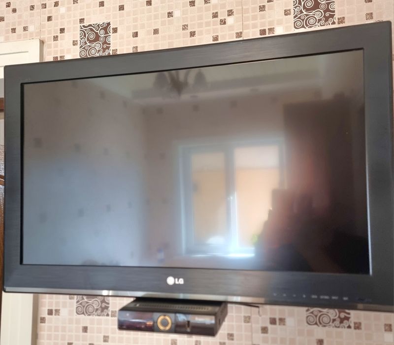 Телевизор сотилади. LCD .made in Корея